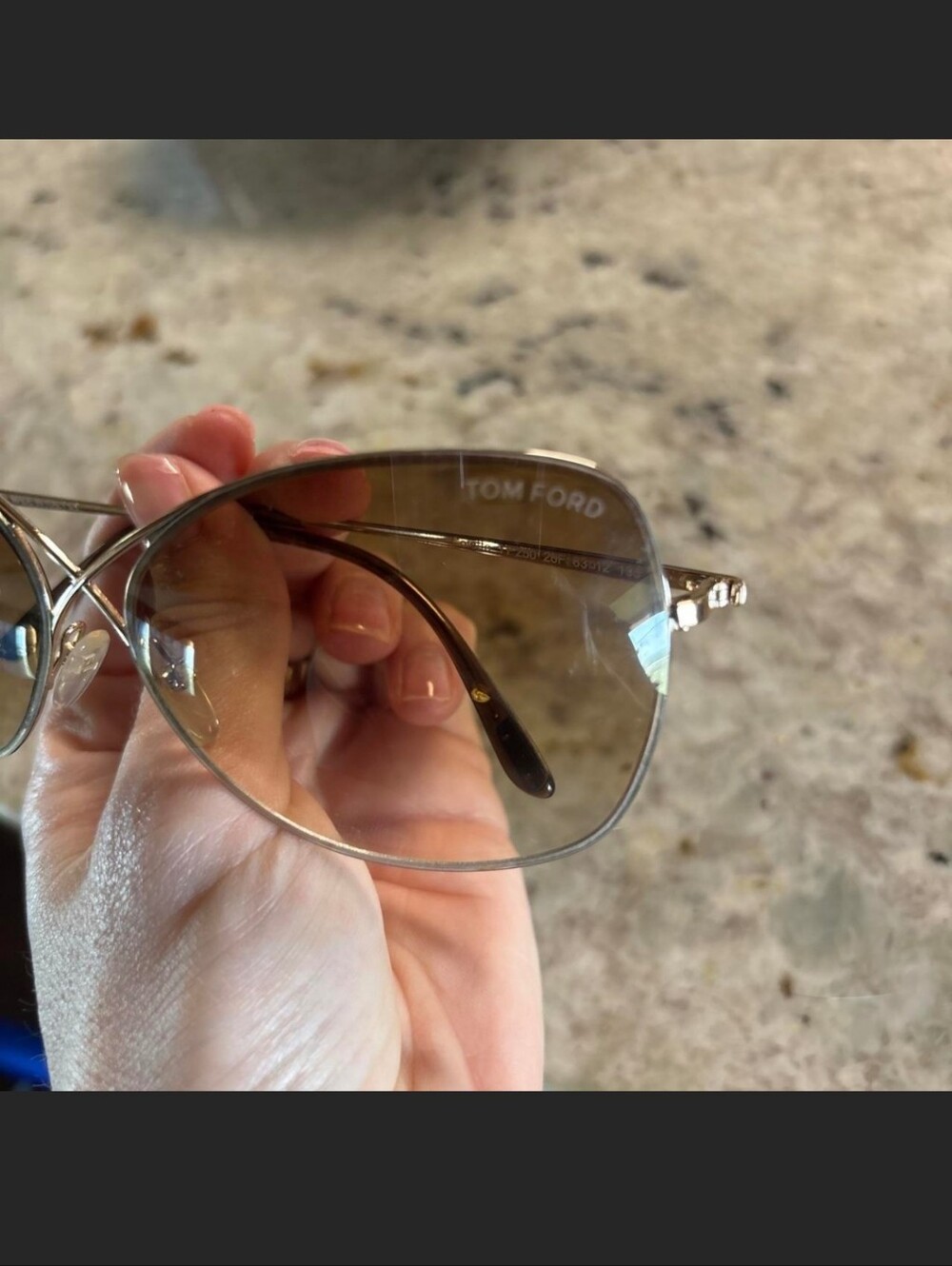 Tom Ford Colette Butterfly SunglassesShiny Rose Gold with Gradient Brown lenses - Picture 3 of 6